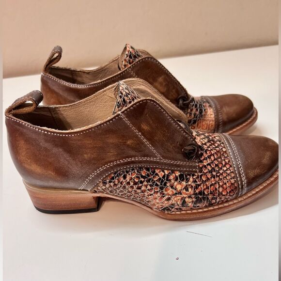 🐒 FREEBIRD Steven Mabel Brown snake Leather Distressed Slip On Oxford Shoes Sz 9 - Picture 9 of 13